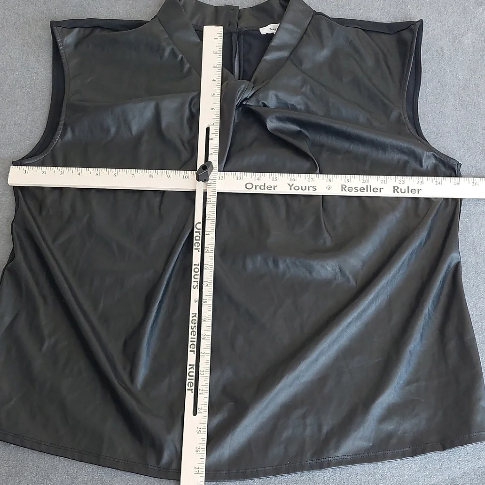 Zoey & Leelo Black Faux Leather Twist Neck Sleeveless Top 3X